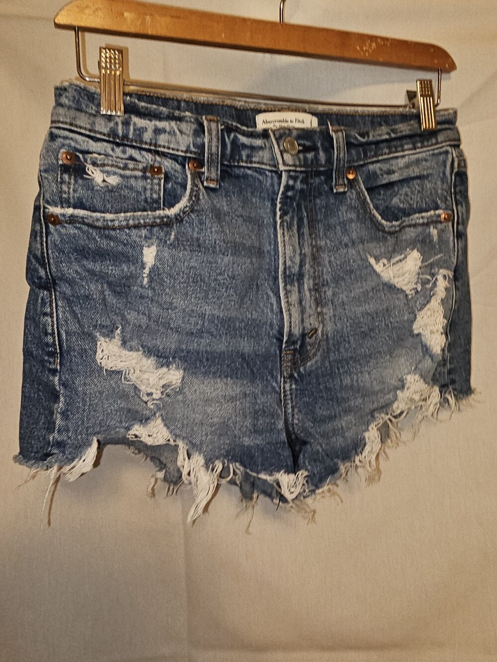 Abercrombie & Fitch The Mom Short High Rise Size 26 - Picture 5 of 11